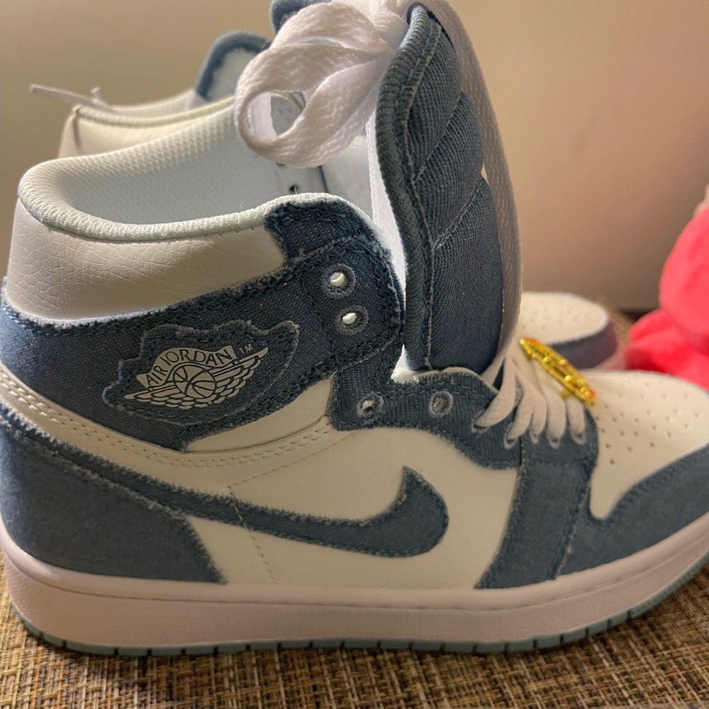Jordan 1’s Denim men’s size 7